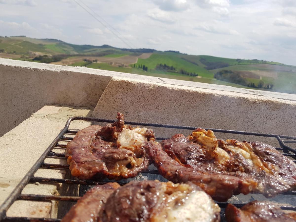 Agriturismo Montepinci มอนตาลชิโน ภายนอก รูปภาพ
