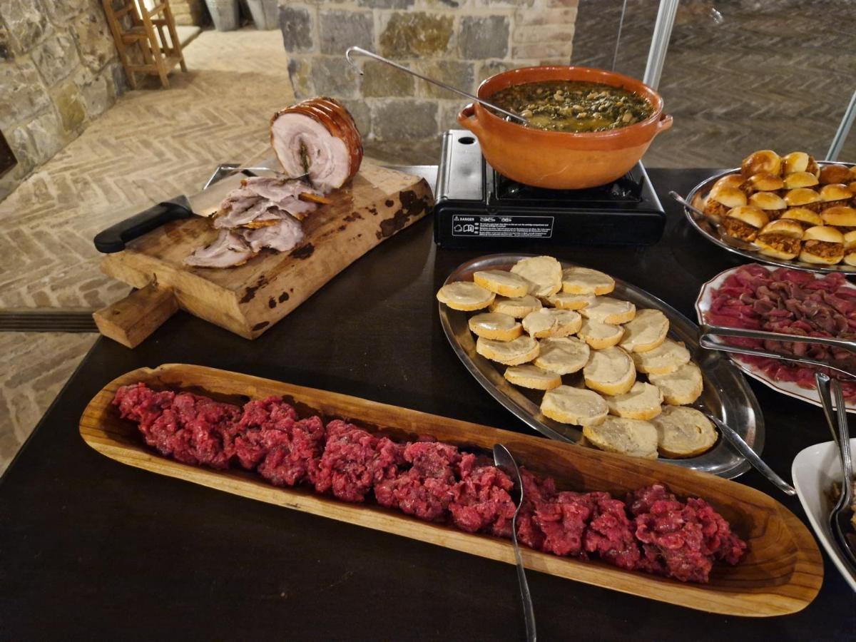 Agriturismo Montepinci มอนตาลชิโน ภายนอก รูปภาพ